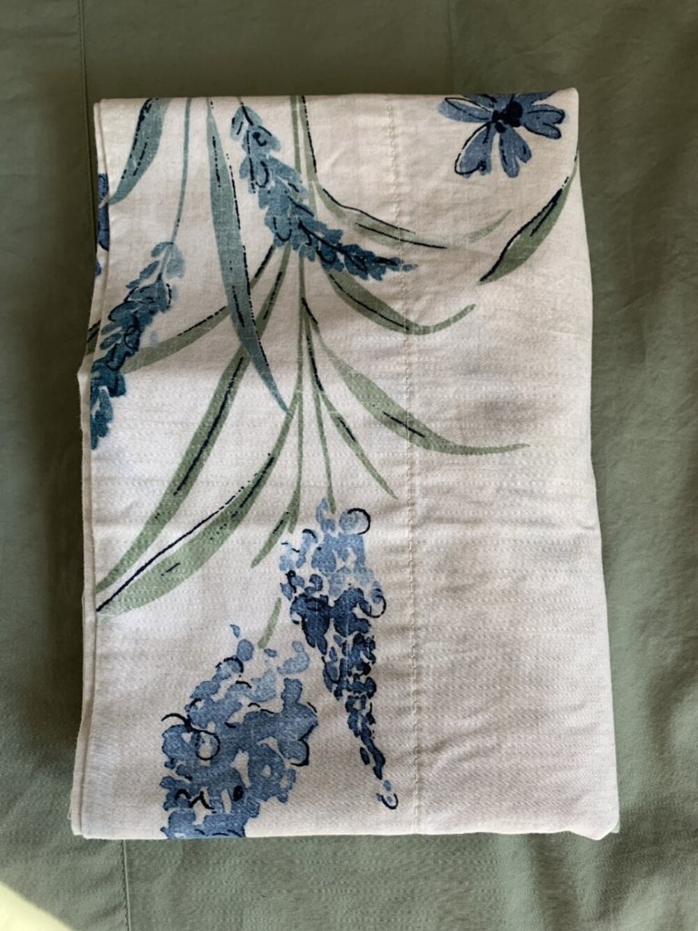 The Company Store Cotton King Pillowcases Set of Six Like New - Picture 2 of 4